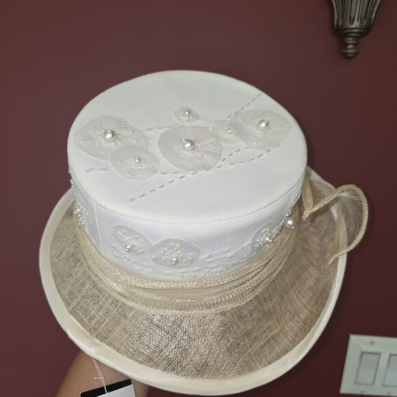 NWT Champagne Italy Off White Derby Church Special Occasion Sun Hat - Picture 4 of 6